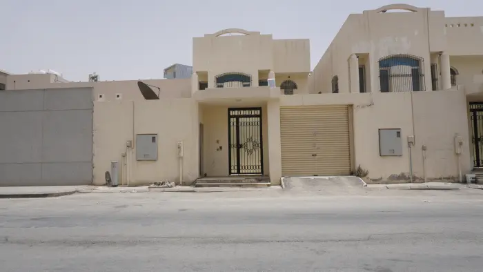 فيلا حي المعذر للايجار - Manassat Real Estate Company